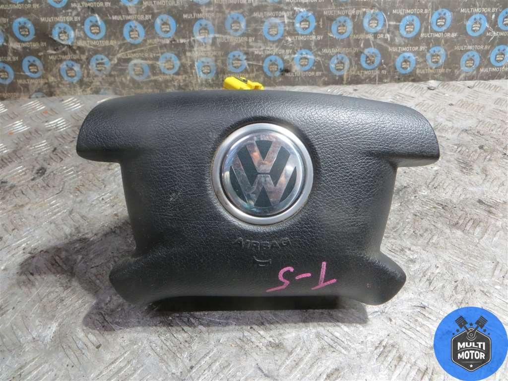 Подушка безопасности водителя Volkswagen TRANSPORTER V (2003-2017) 2.5 TDi AXE - 174 Лс 2006 г. - фото 1 - id-p211404426