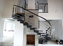 Облицовка лестниц на металлокаркасе