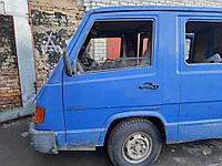 Дверь передняя левая Mercedes 100 (1988 - 1995)