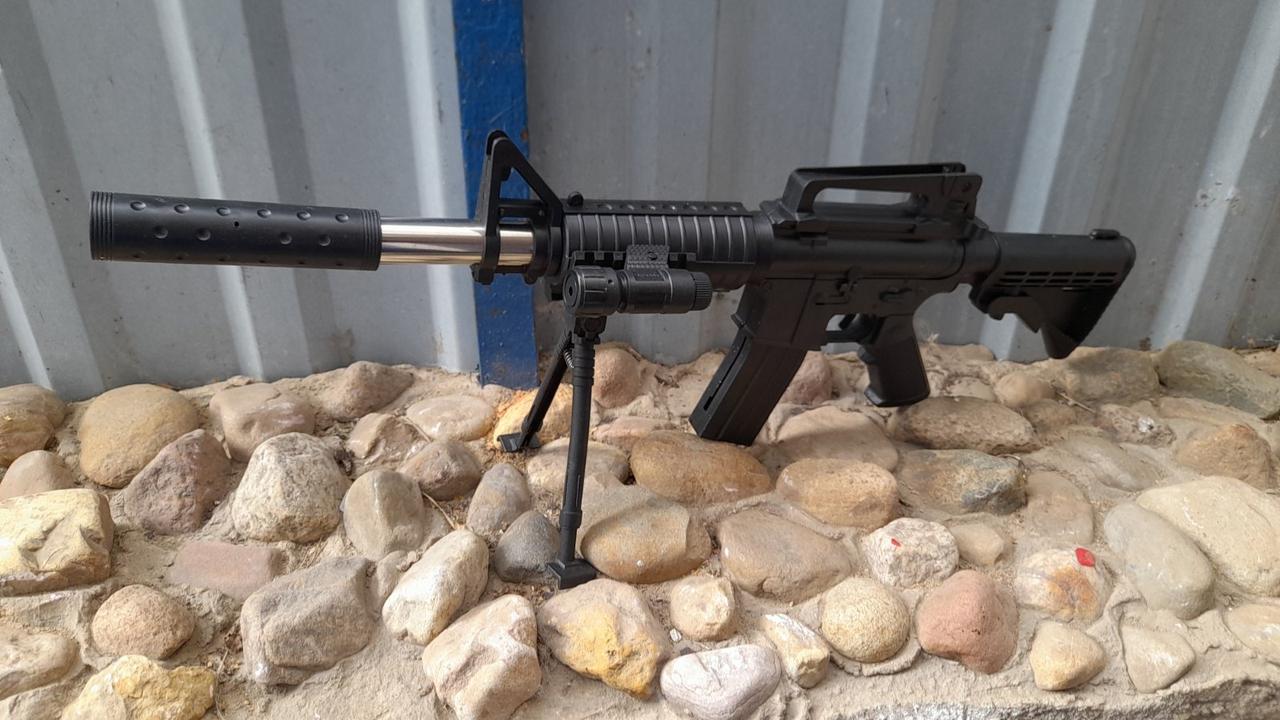 Игрушка пневматическая штурмовая винтовка M16, арт 368 - фото 1 - id-p211489493