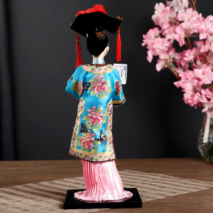 Кукла коллекционная "Китаянка в национальном платье с письмом" 32х12,5х12,5 см - фото 3 - id-p211522760