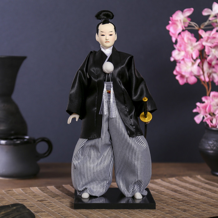 Кукла коллекционная "Самурай с саблей" 30х12,5х12,5 см - фото 1 - id-p211522762