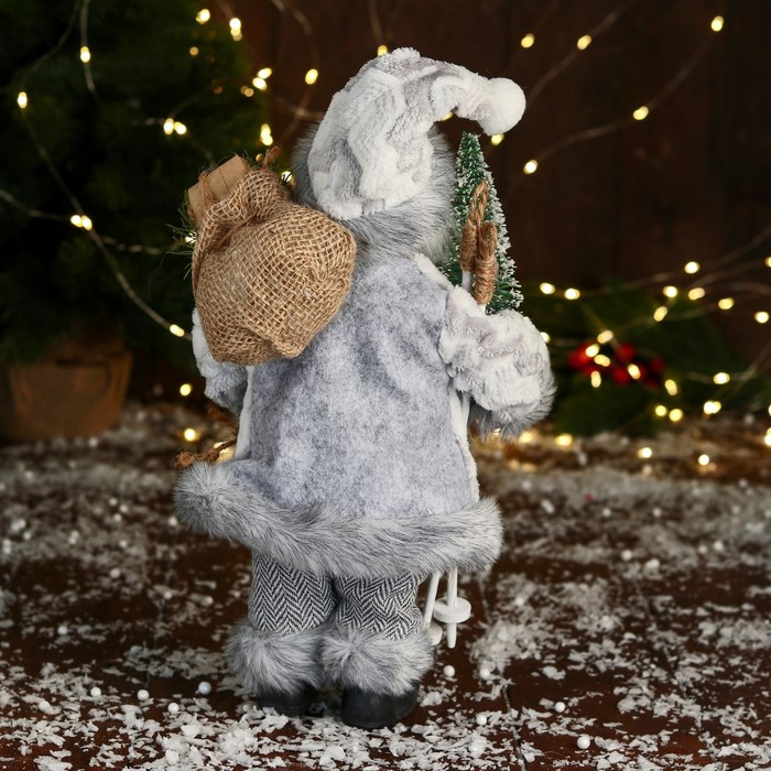 Дед Мороз "Клетчатом жилете и с ёлкой" 30 см, серый - фото 3 - id-p211524556