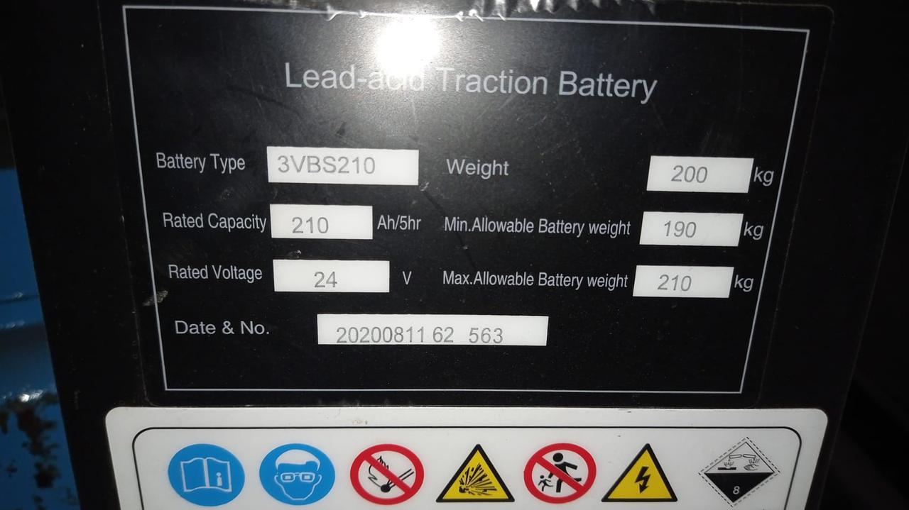 Аккумулятор для тележек CBD20R-II 24V/210Ah свинцово-кислотный (WET battery) - фото 1 - id-p211547091
