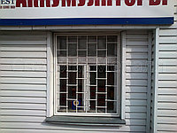 Решетки на окно, из металла, белый цвет