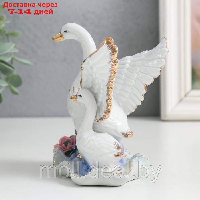 Сувенир керамика "Лебедь с малышом, с розами" 11 см - фото 2 - id-p211705500