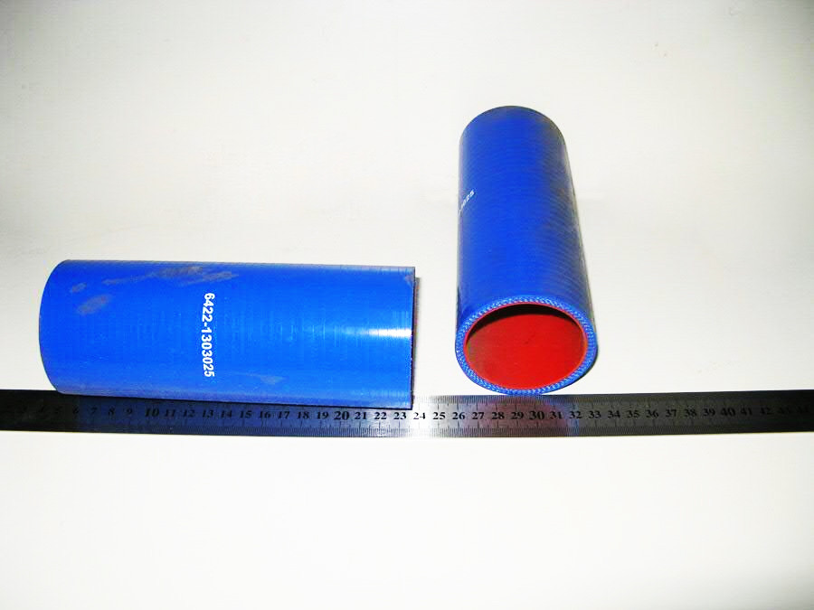 Патрубок (силикон) МАЗ радиатора нижний (60х180), 6422-1303025-01 - фото 1 - id-p211750091