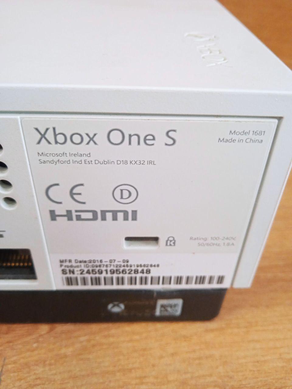 Игровая приставка Microsoft Xbox One S 500GB - фото 5 - id-p211995891