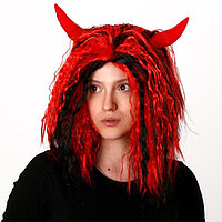 Карнавальный парик с красными рогами