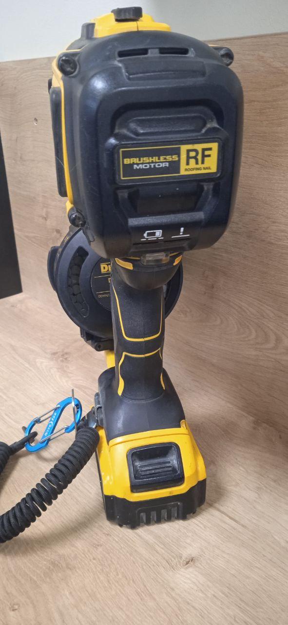 Гвоздезабиватель, нейлер кровельный DeWalt DCN45RNN - фото 3 - id-p212140275