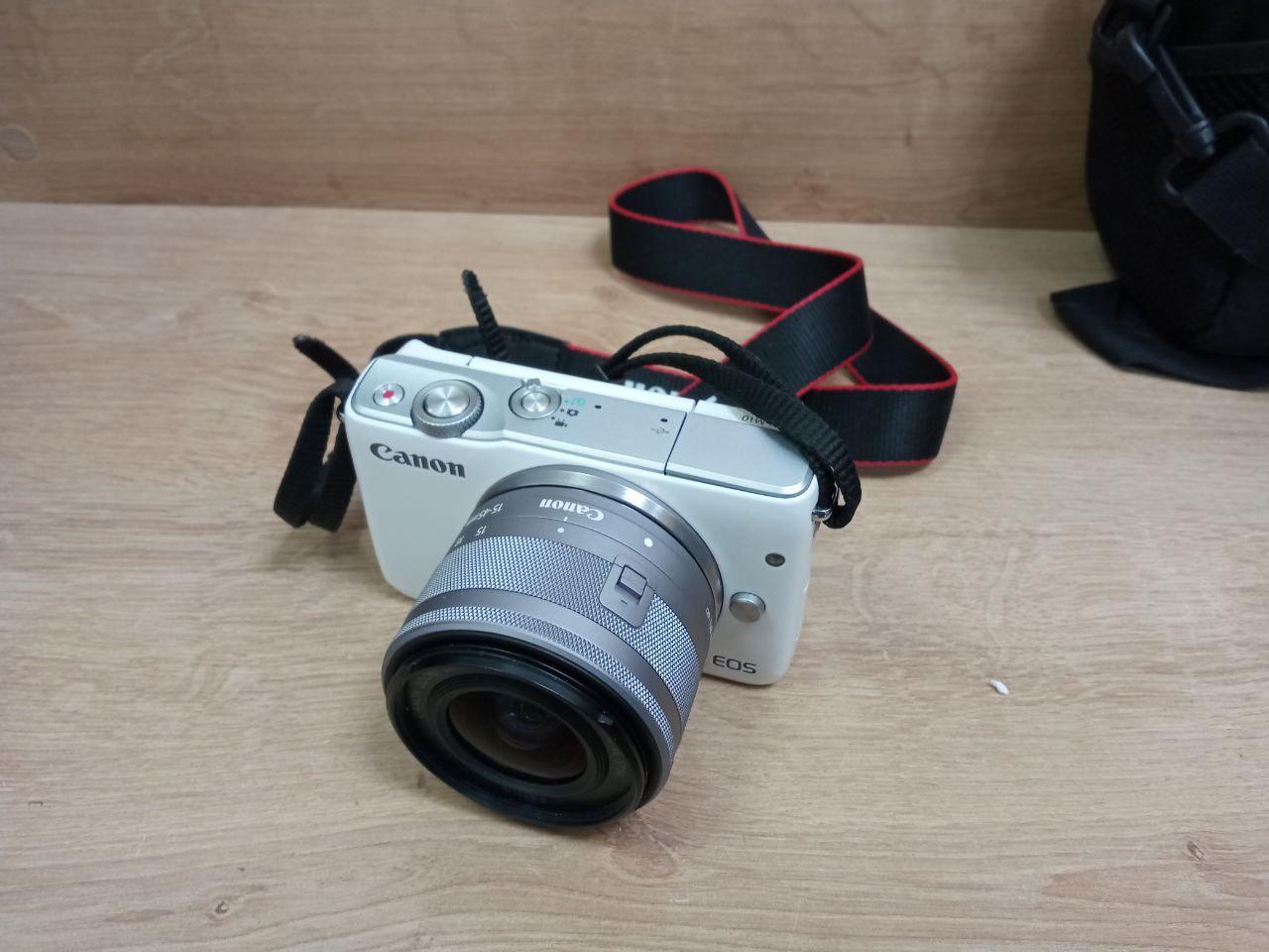Беззеркальный фотоаппарат Canon EOS M10 Kit - фото 1 - id-p212203099