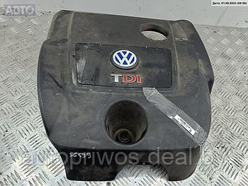 Накладка декоративная на двигатель Volkswagen Bora