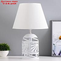 Настольная лампа "Бирма" E14 40Вт белый 27х27х42 см