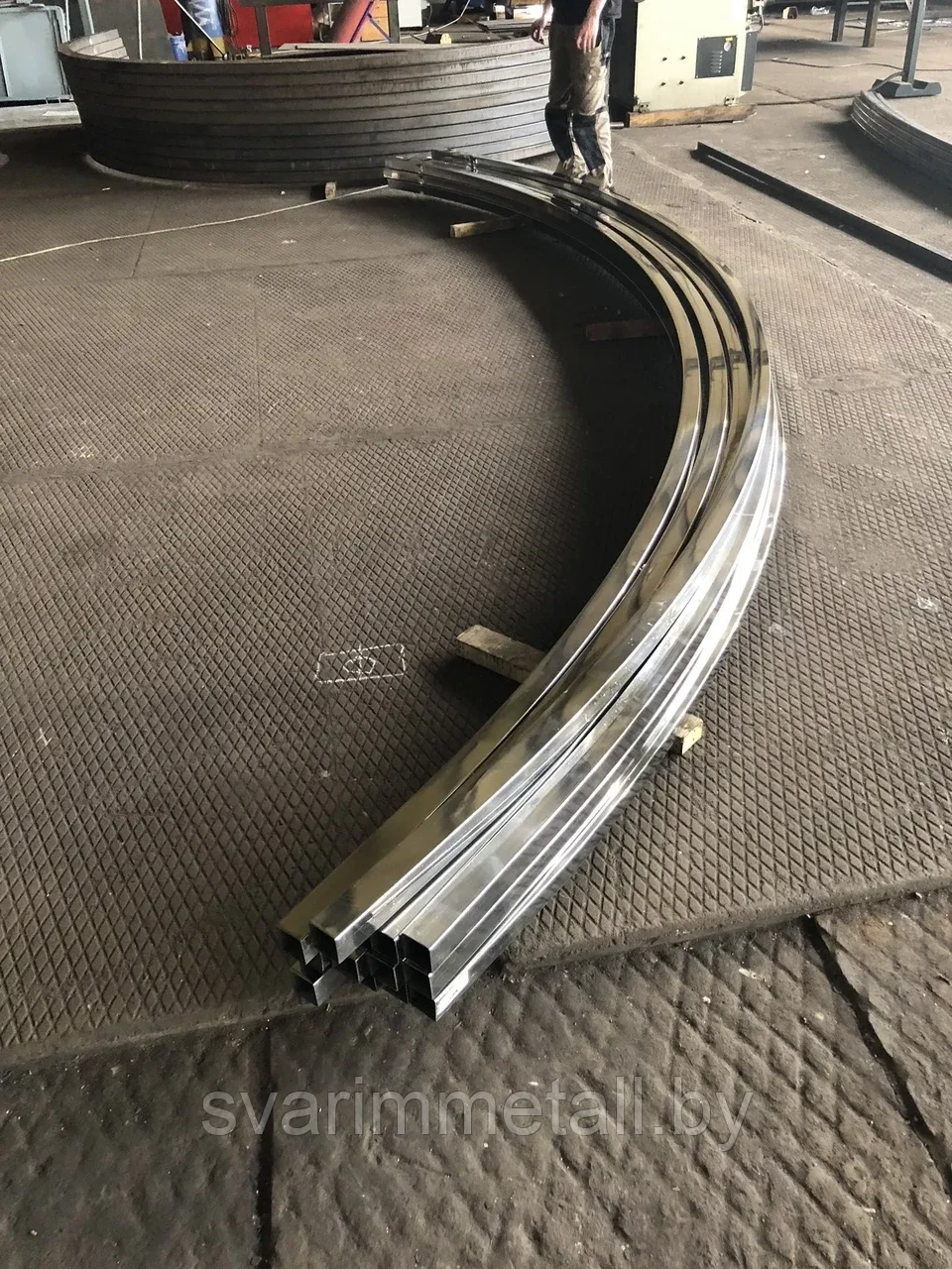 Гибка профильных труб диаметром до 60 мм