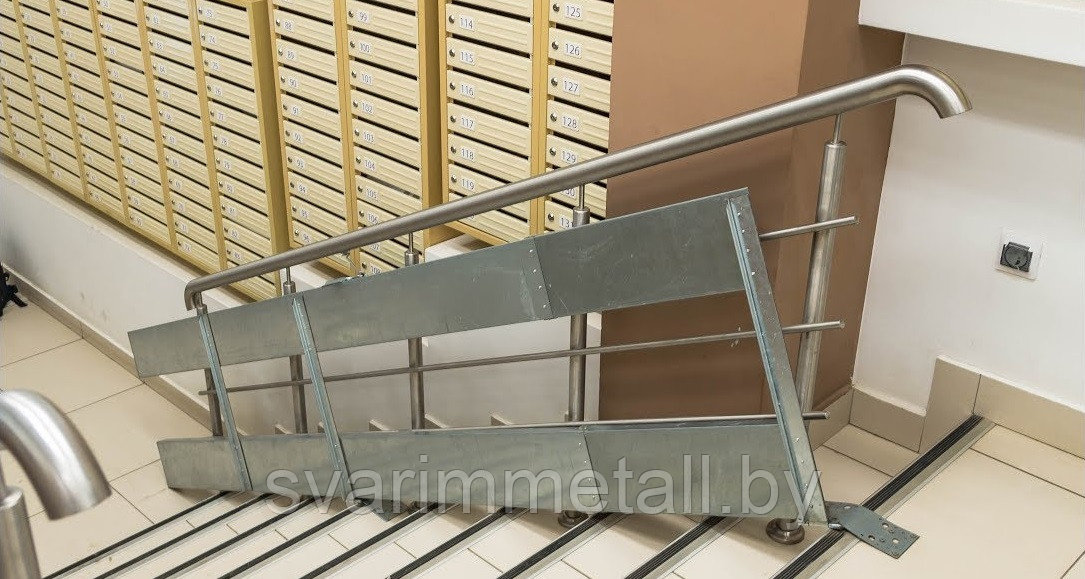 Пандус на лестницу, из металла - фото 10 - id-p213073449