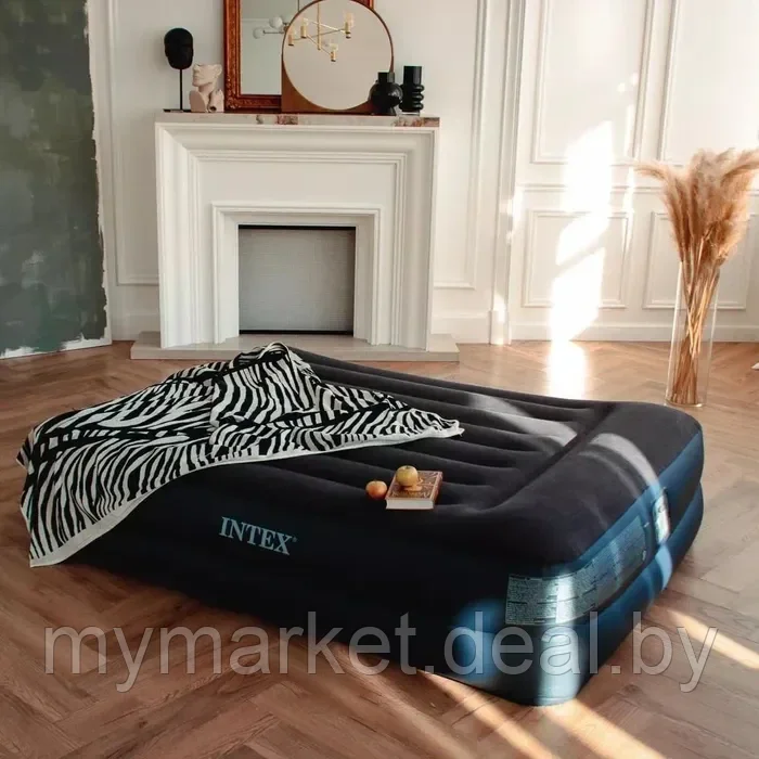 Надувной матрас - кровать INTEX Pillow Rest со встроенным насосом 152х203х42 см - фото 8 - id-p213162369