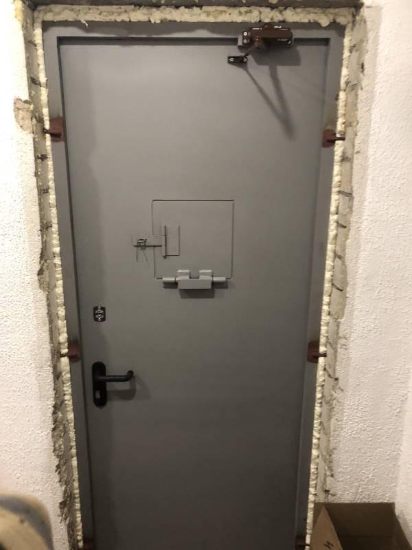 Двери металлические для кассового помещения доставка монтаж - фото 2 - id-p213252438