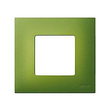 2700617-084 Накладка декоративная для базовой 
рамки на 1 пост гаммы Artic матового зеленого цвета Play