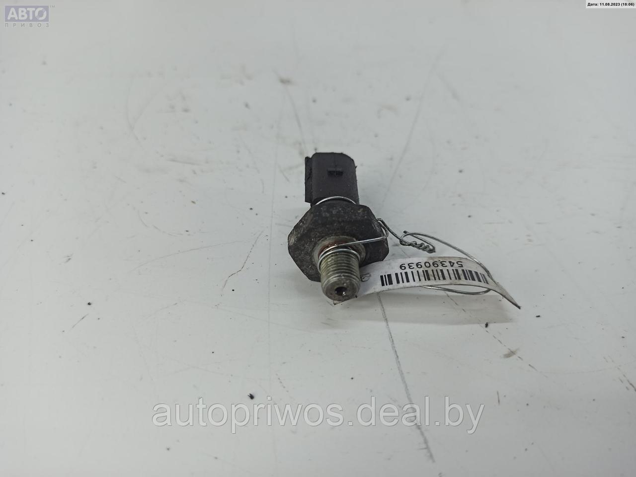 Датчик уровня масла Audi A4 B7 (2004-2008) - фото 2 - id-p213288045