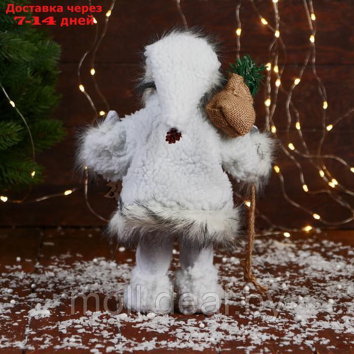 Дед Мороз "С кудрявой бородой, в меховом костюме" 28 см, белый - фото 3 - id-p213486560