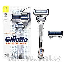 Gillette Skinguard Sensitive с 2 кассетами Бритва / Станок для бритья мужской