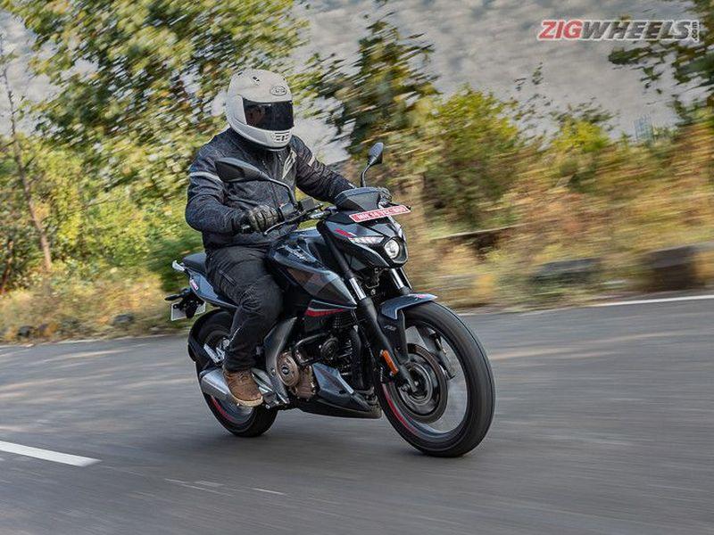 Мотоцикл Bajaj Pulsar N250 серый - фото 8 - id-p213564588