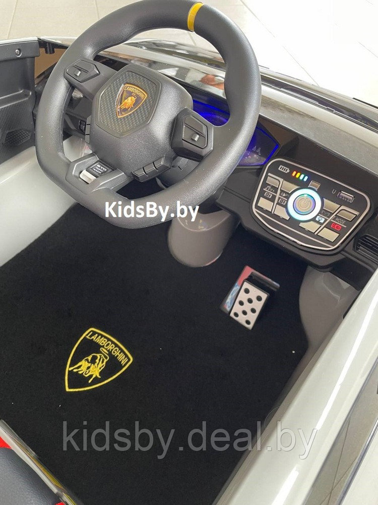Детский электромобиль RiverToys Lamborghini Huracan STO E888EE (серый) - фото 3 - id-p211197101
