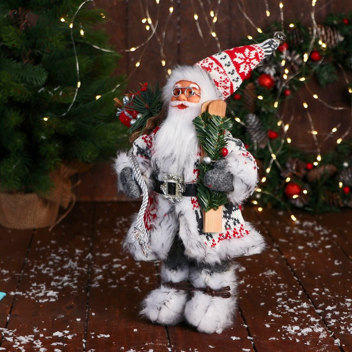 Дед Мороз "В костюме с орнаментом, лыжами и веточками" 31 см, красно-белый - фото 4 - id-p213939993