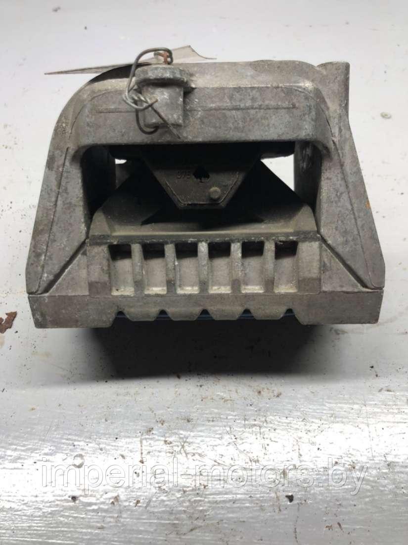 Подушка двигателя Volkswagen Caddy 3 - фото 2 - id-p203059660