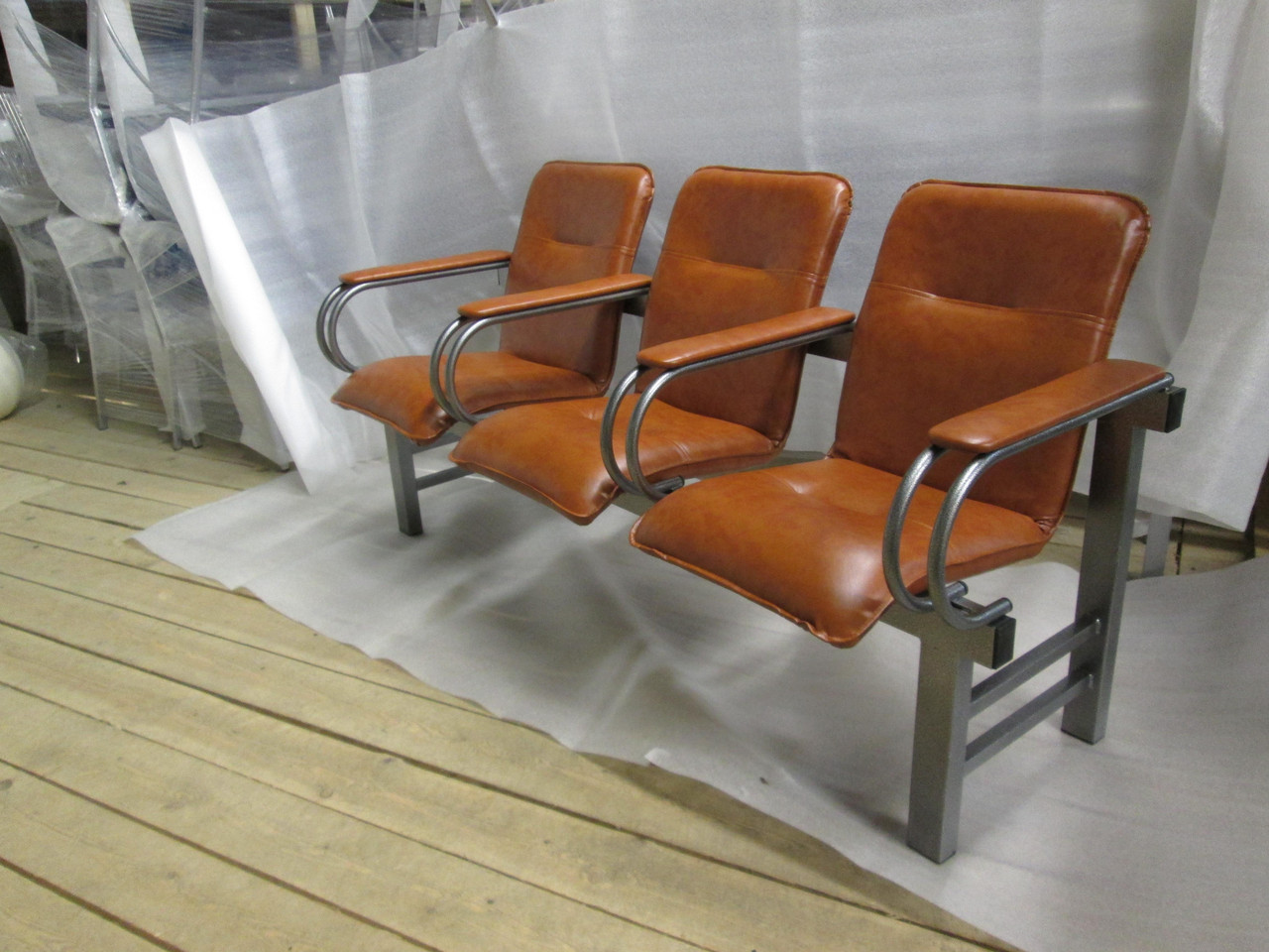 Секция сидений для ожидания Троя с подлокотниками - фото 1 - id-p30387269