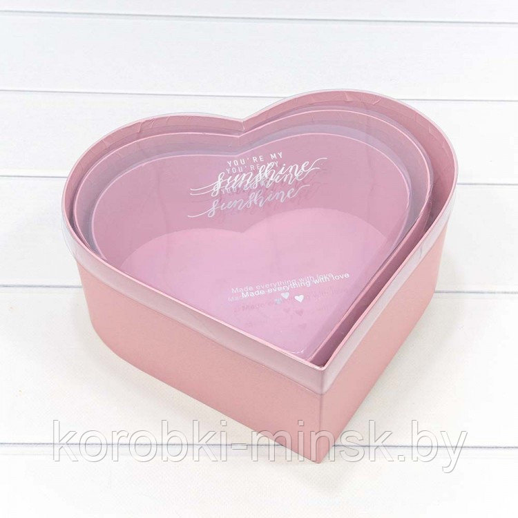 Коробка"Сердце"с прозрачной крышкой 23*20,7*9см.Розовый(Могут присутствовать потертости на крышке)