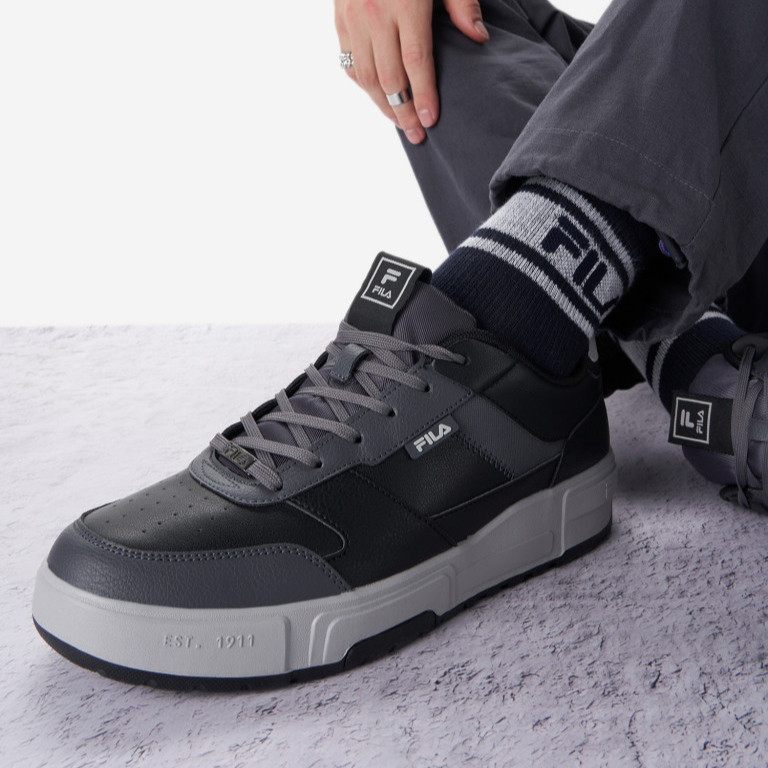 Кроссовки мужские FILA Fx-1000 Low M черный 118493-BB - фото 1 - id-p213956124