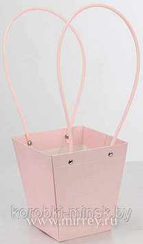 Пакет подарочный с тиснением "Мастхэв" 13,5*9,5*15см. Светло-розовый