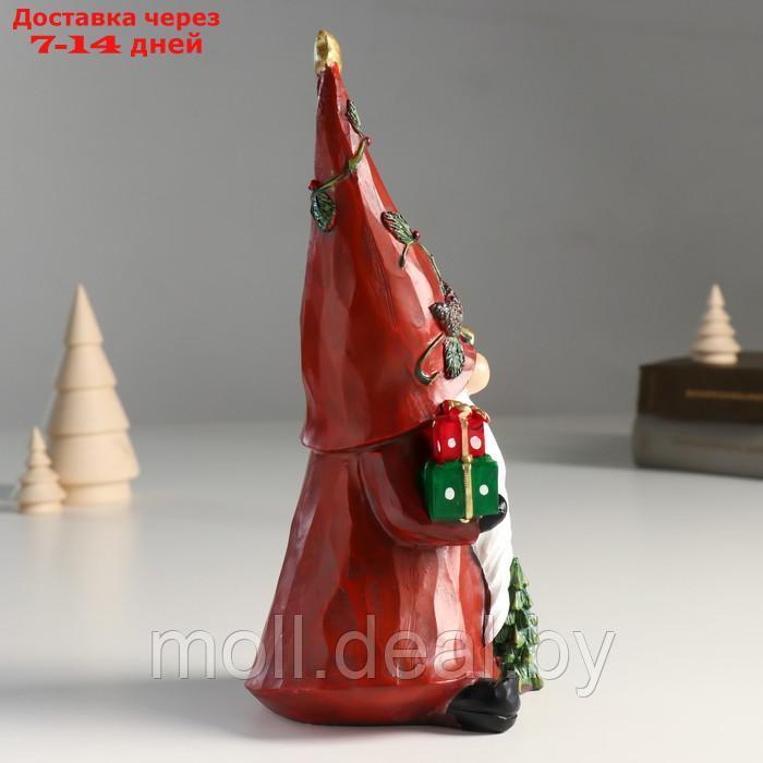 Сувенир полистоун "Дед Мороз в красном наряде, с подарками и колокольчиком" 10,5х9х22,5 см - фото 2 - id-p214518562