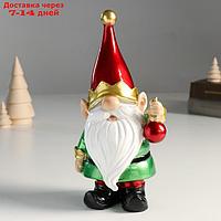 Сувенир полистоун "Дед Мороз в колпаке, с новогодним шариком" 8х9,5х21 см