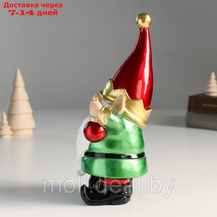 Сувенир полистоун "Дед Мороз в колпаке, с новогодним шариком" 8х9,5х21 см - фото 4 - id-p214518627
