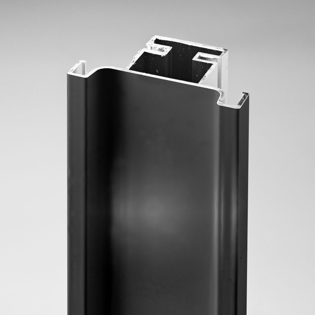 Вертикальный C профиль черный матовый анод 18мм, L 4700 мм - фото 1 - id-p214501812