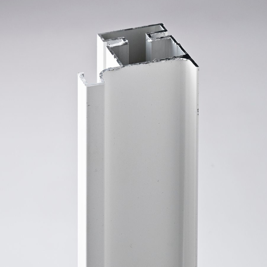 Вертикальный L профиль белый глянец 18мм, L 4700 мм - фото 1 - id-p214501818
