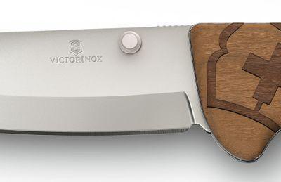 Складной нож Victorinox Evoke Wood, функций: 4, 136мм, дерево , коробка подарочная [0.9415.d630] - фото 10 - id-p213133488