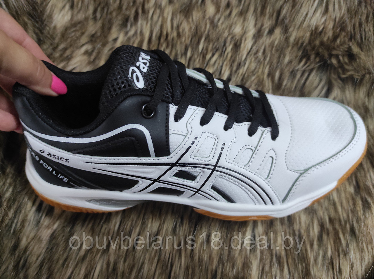 Кроссовки волейбольные Asics (размер 36-41) доставка по РБ - фото 1 - id-p214736213