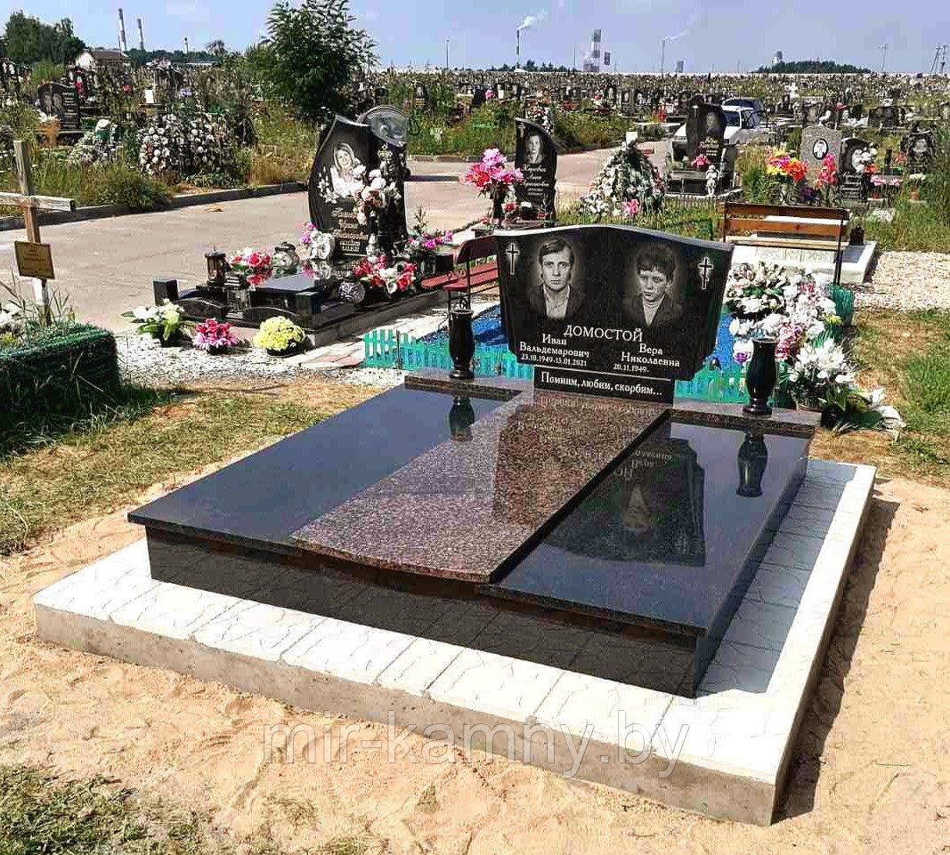 ПАМЯТНИК НА ДВОИХ С ПОДХОРОНЕНИЕМ
