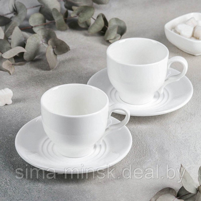 Набор фарфоровый чайный, 4 предмета: чашка 220 мл, 2 блюдца d=14 см, цвет белый - фото 1 - id-p214822249