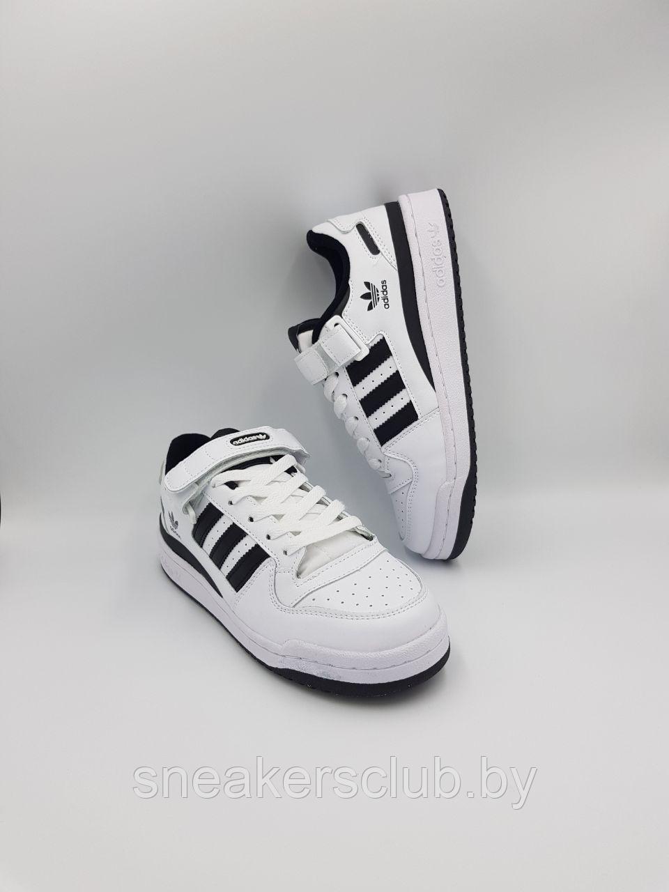 Кроссовки женские Adidas Forum Low / подростковые / белые - фото 2 - id-p214918426