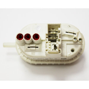 Датчик уровня стиральной машины Bosch 608350, зам. 428683, SMA069, 9000188245 (разборка)