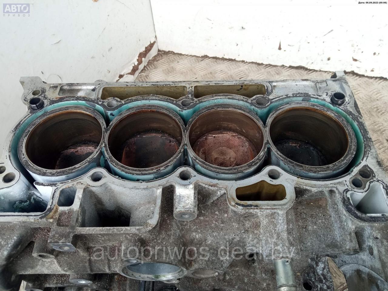 Блок цилиндров двигателя (картер) Nissan Qashqai J10 (2006-2013) - фото 9 - id-p214934354