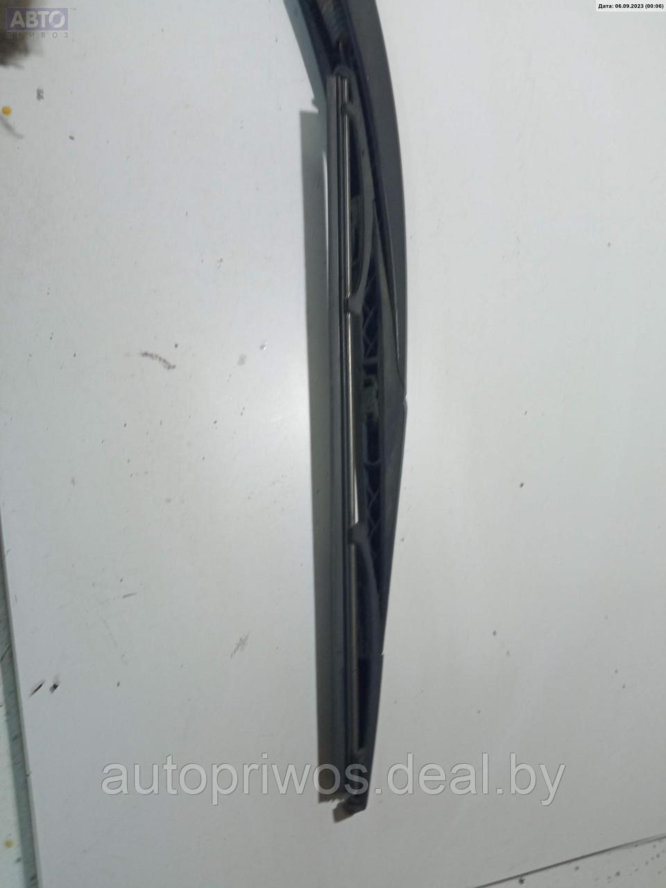 Щеткодержатель (поводок стеклоочистителя) задний Hyundai i30 - фото 1 - id-p214937694