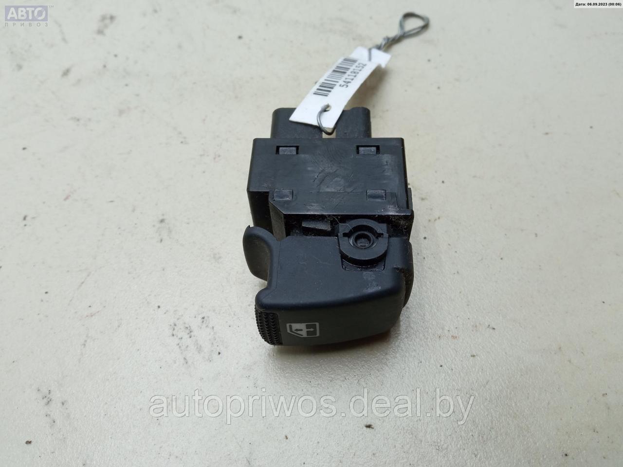 Кнопка стеклоподъемника переднего правого Hyundai Getz - фото 2 - id-p214939560
