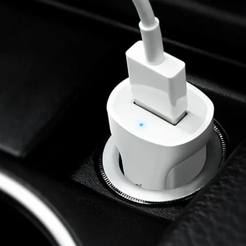 Автомобильное зарядное устройство Z2 single-port car charger белый - фото 3 - id-p215078083