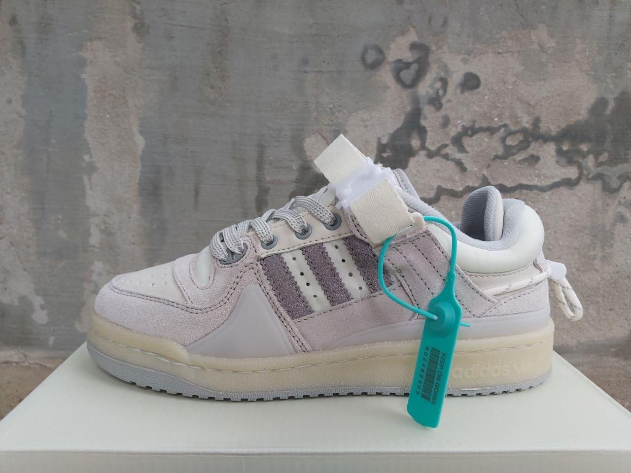 Кроссовки Adidas Forum Low x Bad Bunny white cloud 40 - фото 1 - id-p215085491