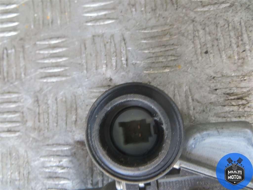 Стеклоподъемник электрический задний левый TOYOTA PRIUS (2009-2011) 1.8 i 2010 г. - фото 4 - id-p215116561